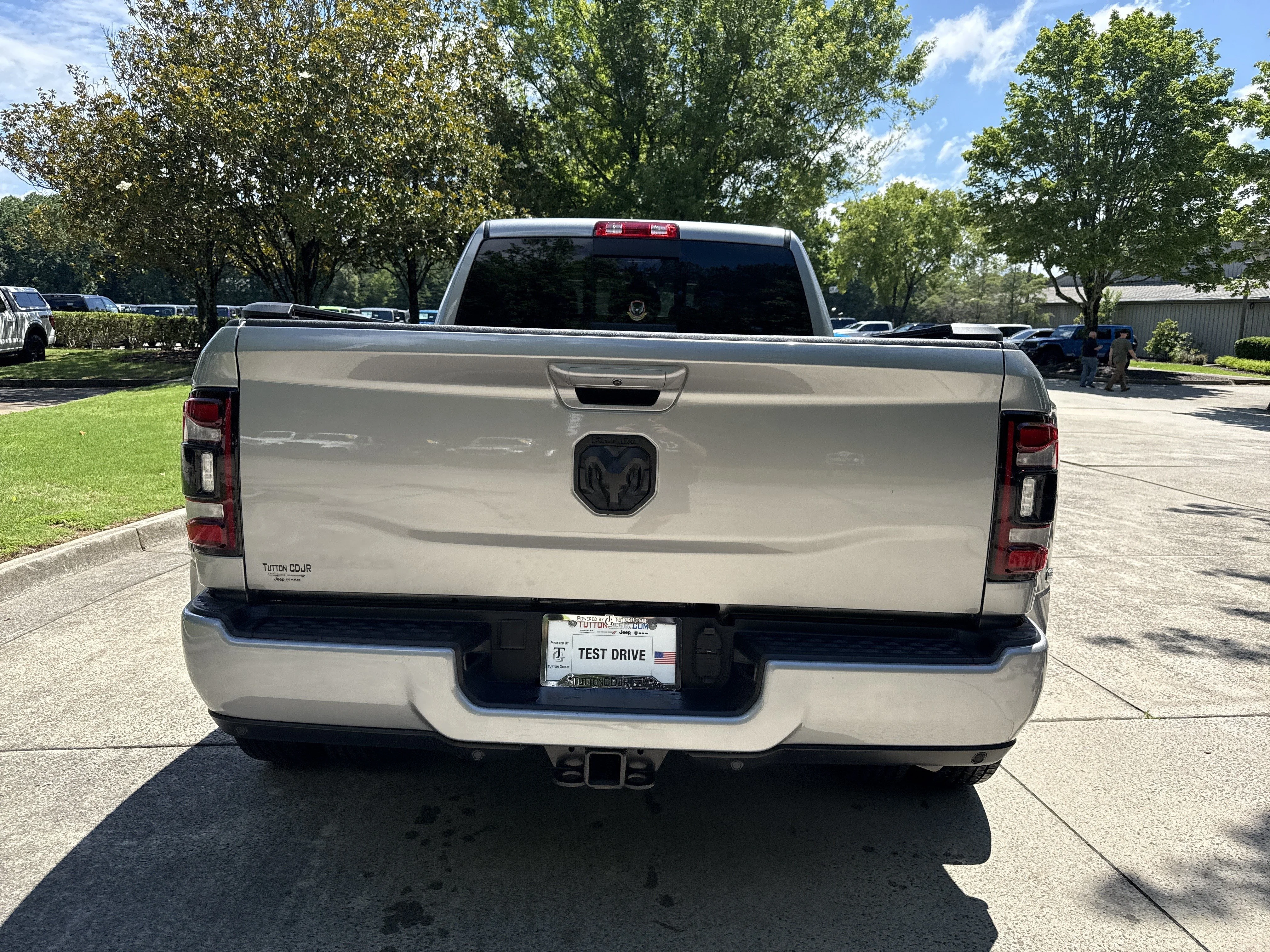 Used 2024 Billet Silver Metallic Clearcoat Ram Laramie image 6