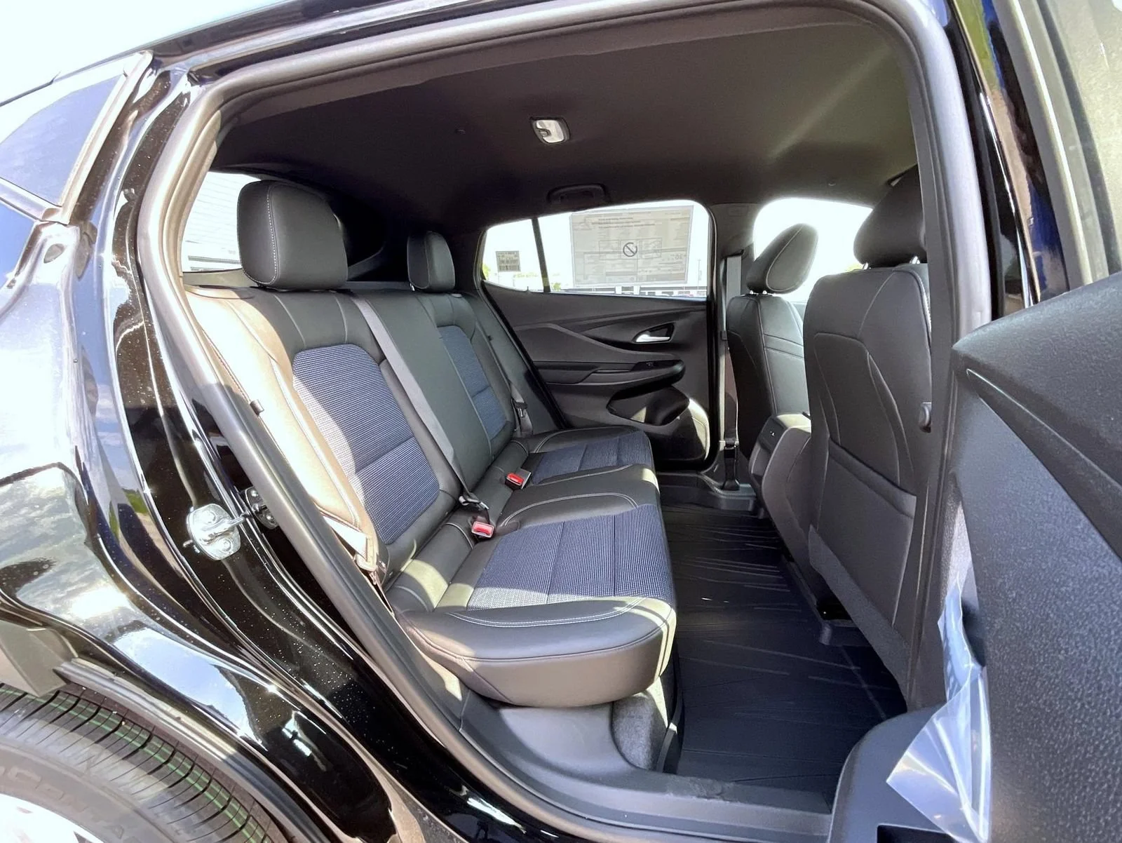New 2026 Ebony Twilight Metallic Buick Preferred image 18