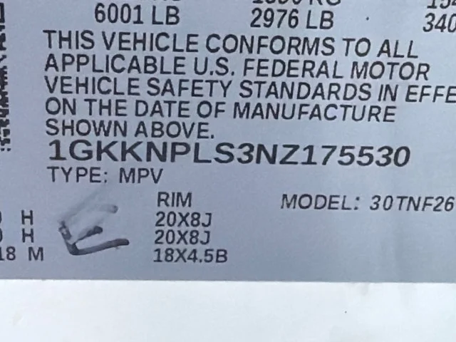 Used 2022 WHITE FROST TRICOAT GMC Denali image 34