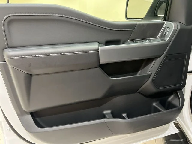 New 2026 White Ford XLT image 19