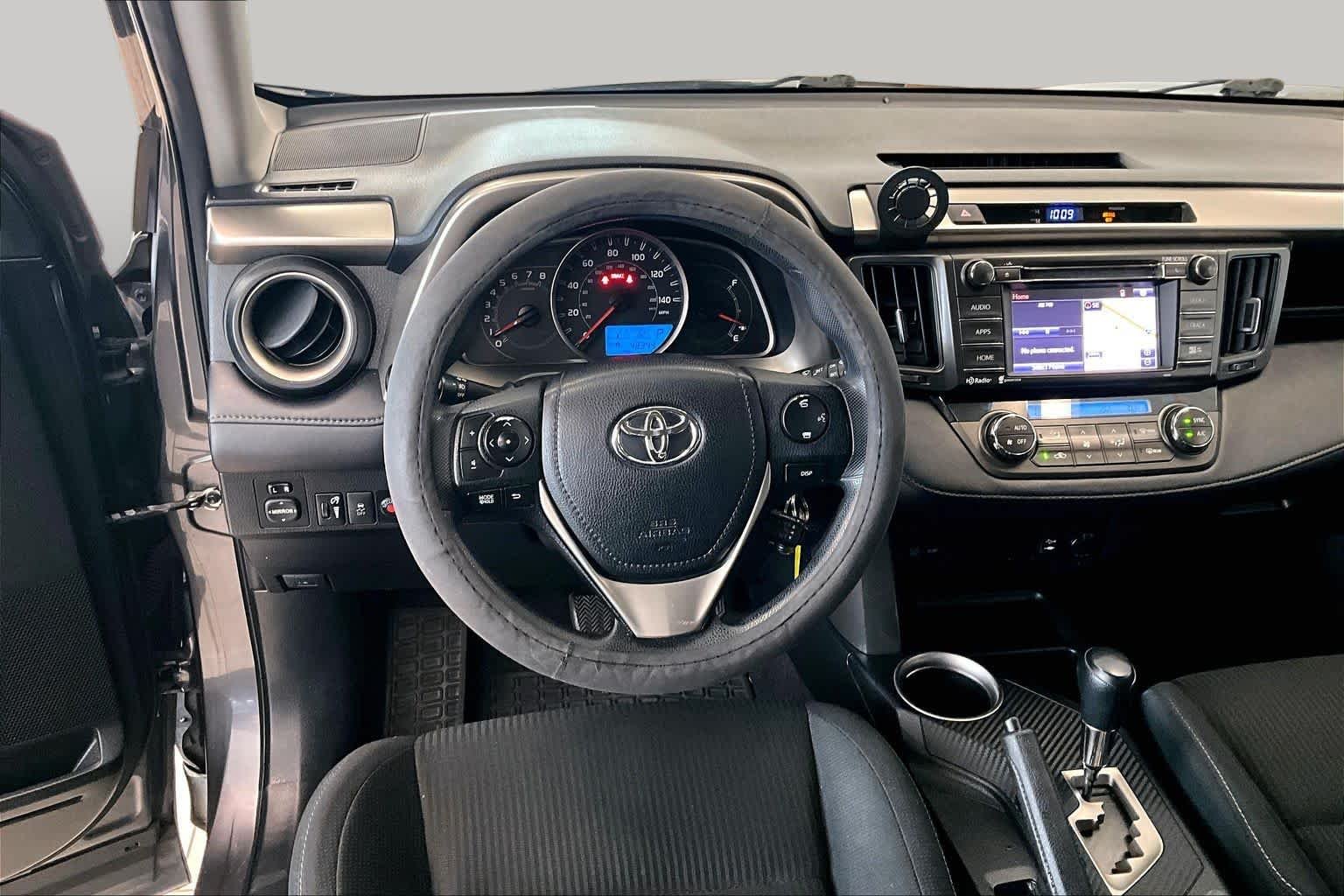 Used 2015 Magnetic Gray Metallic Toyota XLE image 16