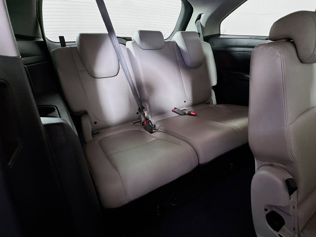 Certified Used 2019 Crystal Black Pearl Honda Touring image 39