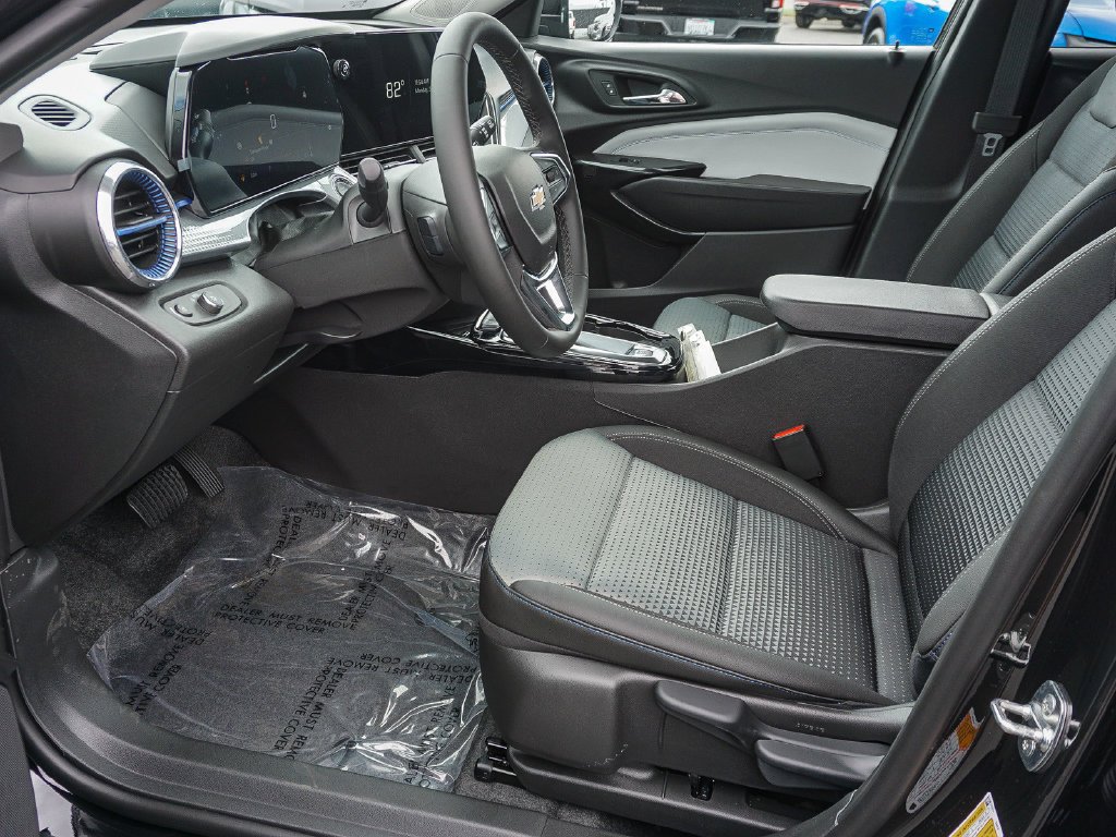 2026 Chevrolet Trax LT - Photo 17