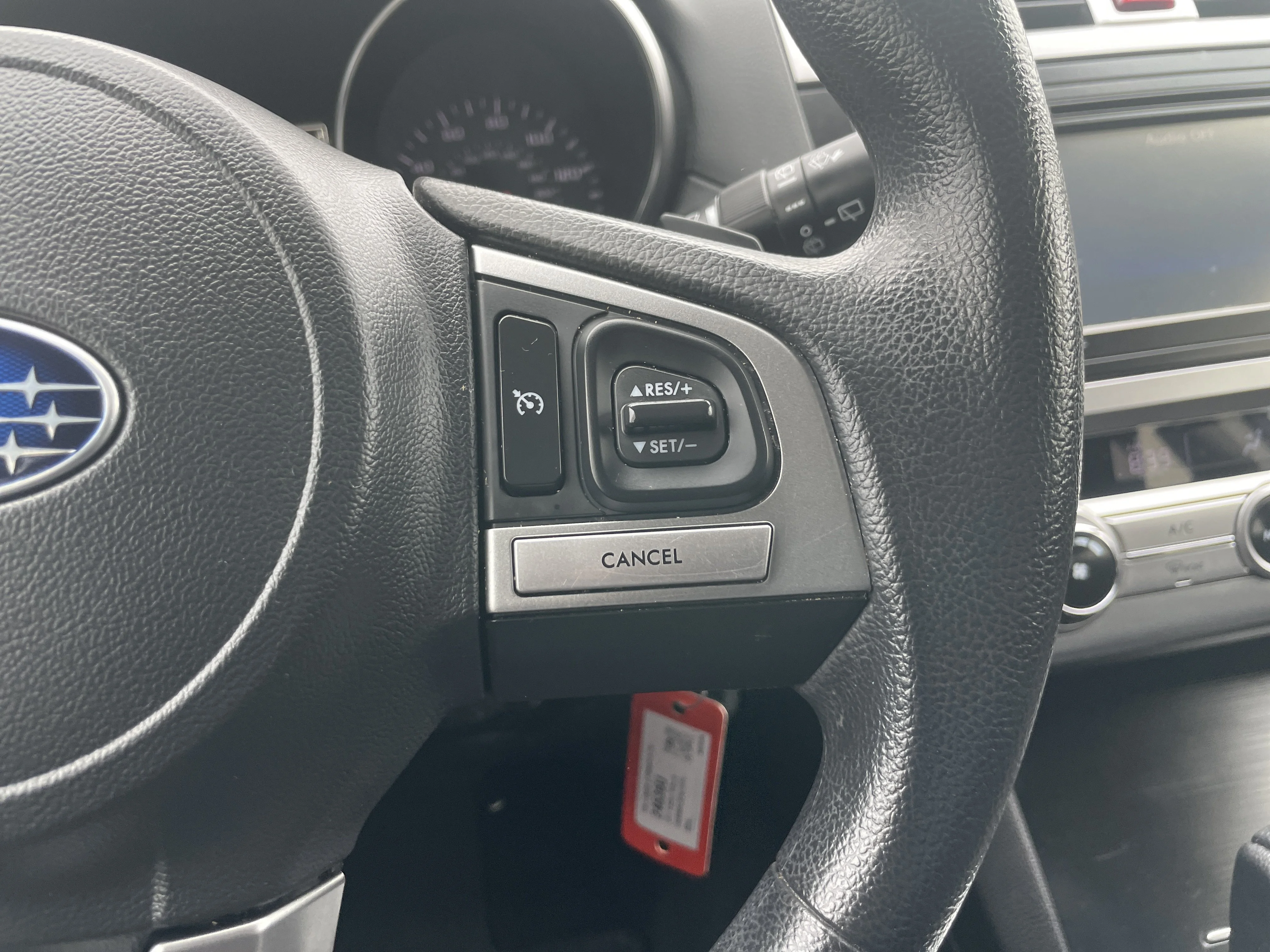 Used 2017 Ice Silver Metallic Subaru 2.5i image 24
