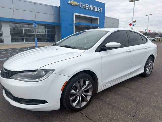 2016 Chrysler 200 S