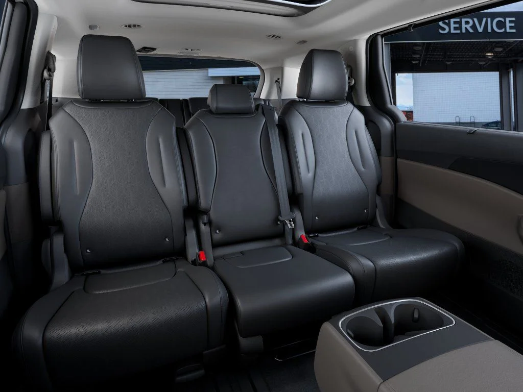 2026 Kia Carnival SX - Photo 16