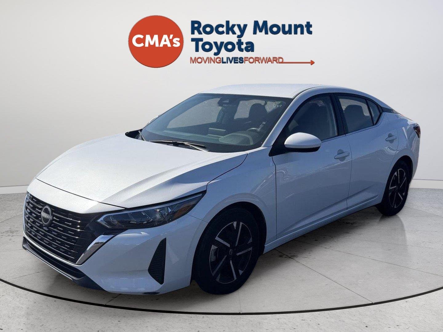 Used 2025 Aspen White Tricoat Nissan SV image 1