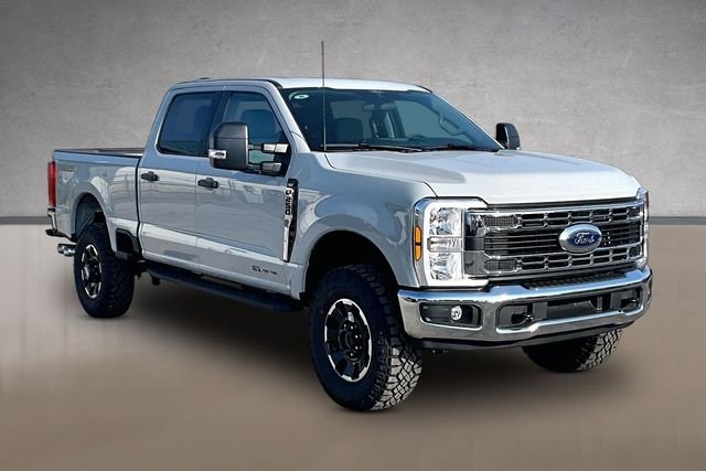 New 2026 Avalanche Ford XLT image 2