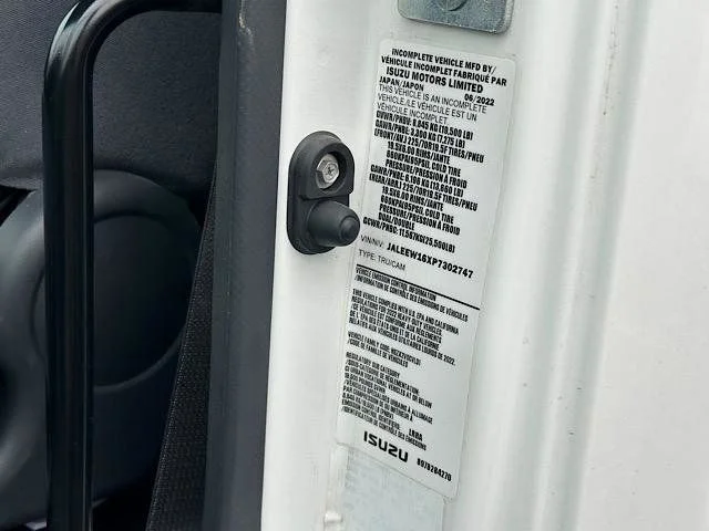 2023 Chevrolet Silverado 5500XD - Photo 13