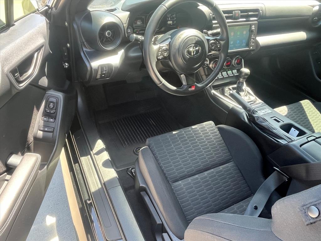 Used 2023 Raven Toyota Base image 7