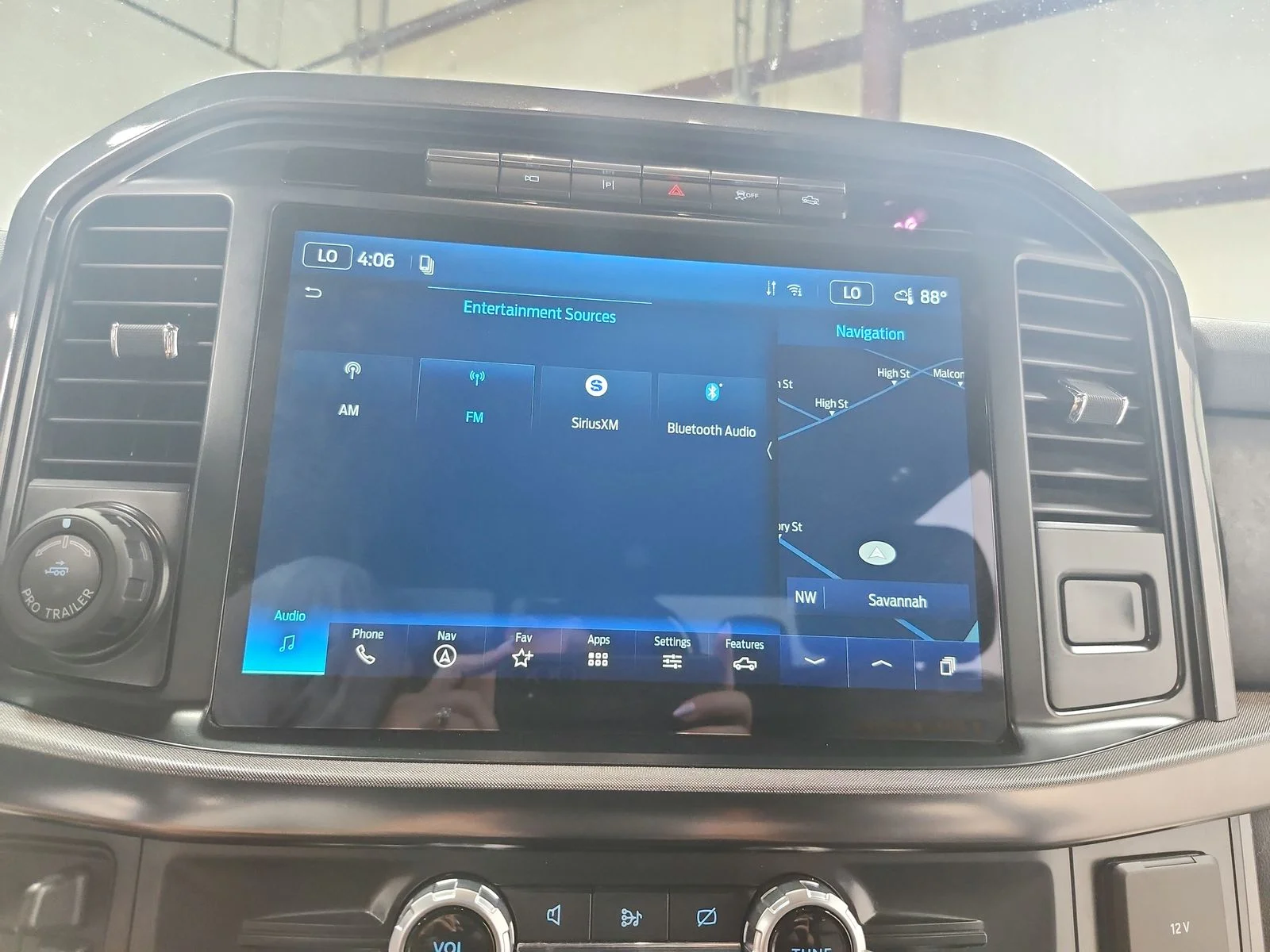 Used 2022 Oxford White Ford Tremor image 30