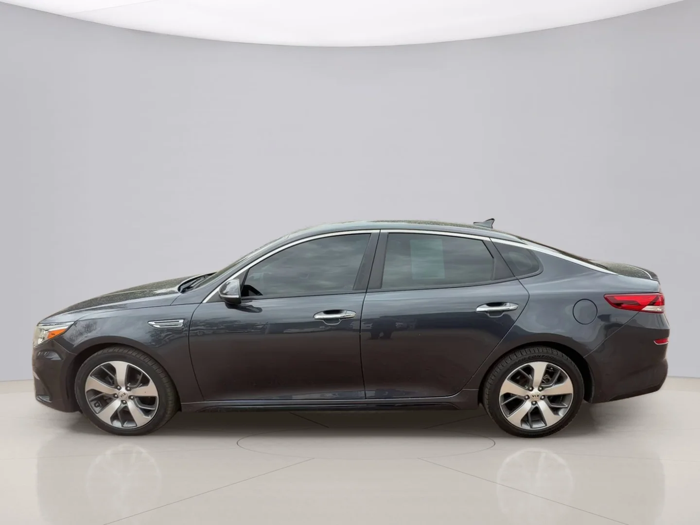 2019 Kia Optima S - Photo 2