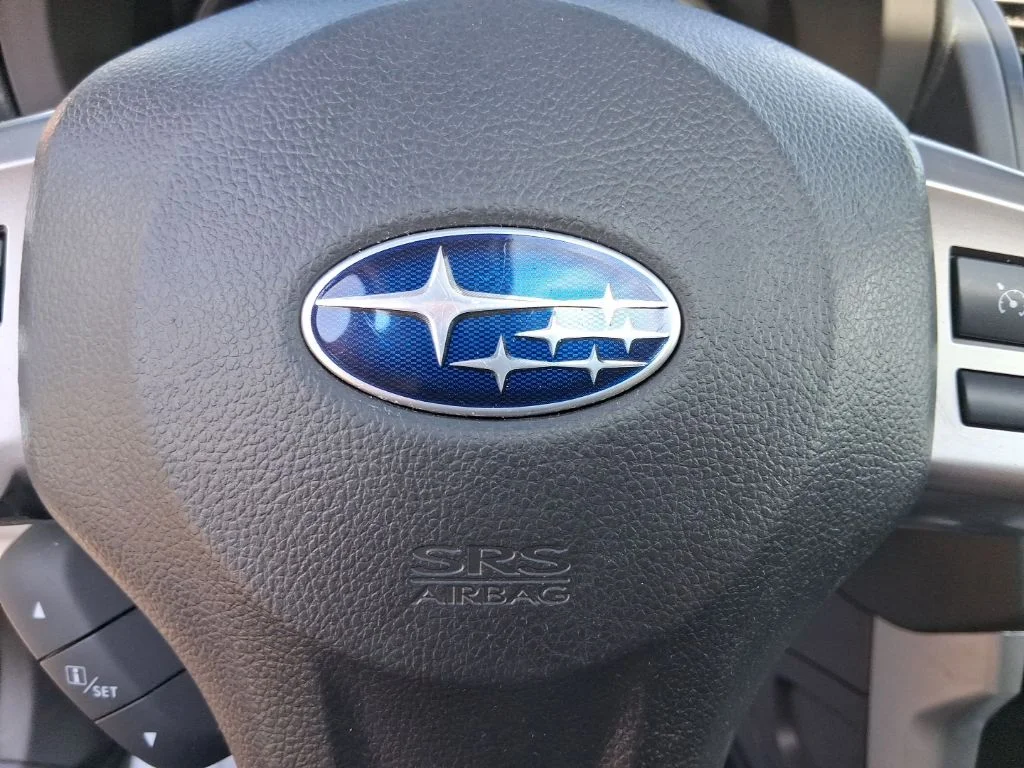 Used 2014 Venetian Red Pearl Subaru 2.5i Limited image 19