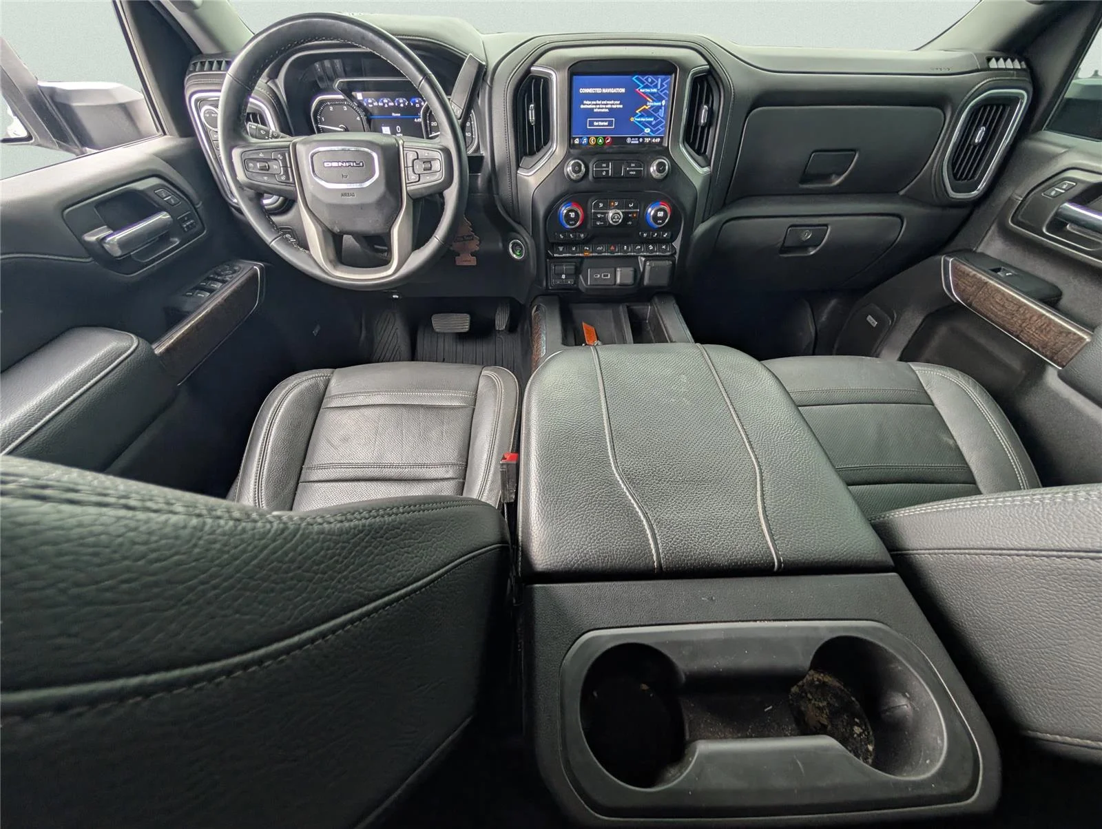 Used 2023 White Frost Tricoat GMC Denali image 33