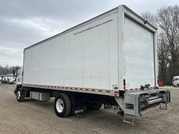 Used 2023 White Isuzu  image 5