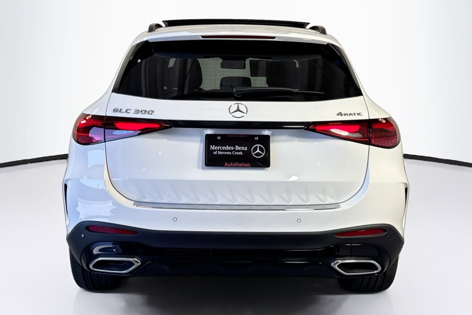 New 2026 Polar White Mercedes-Benz GLC 300 image 6
