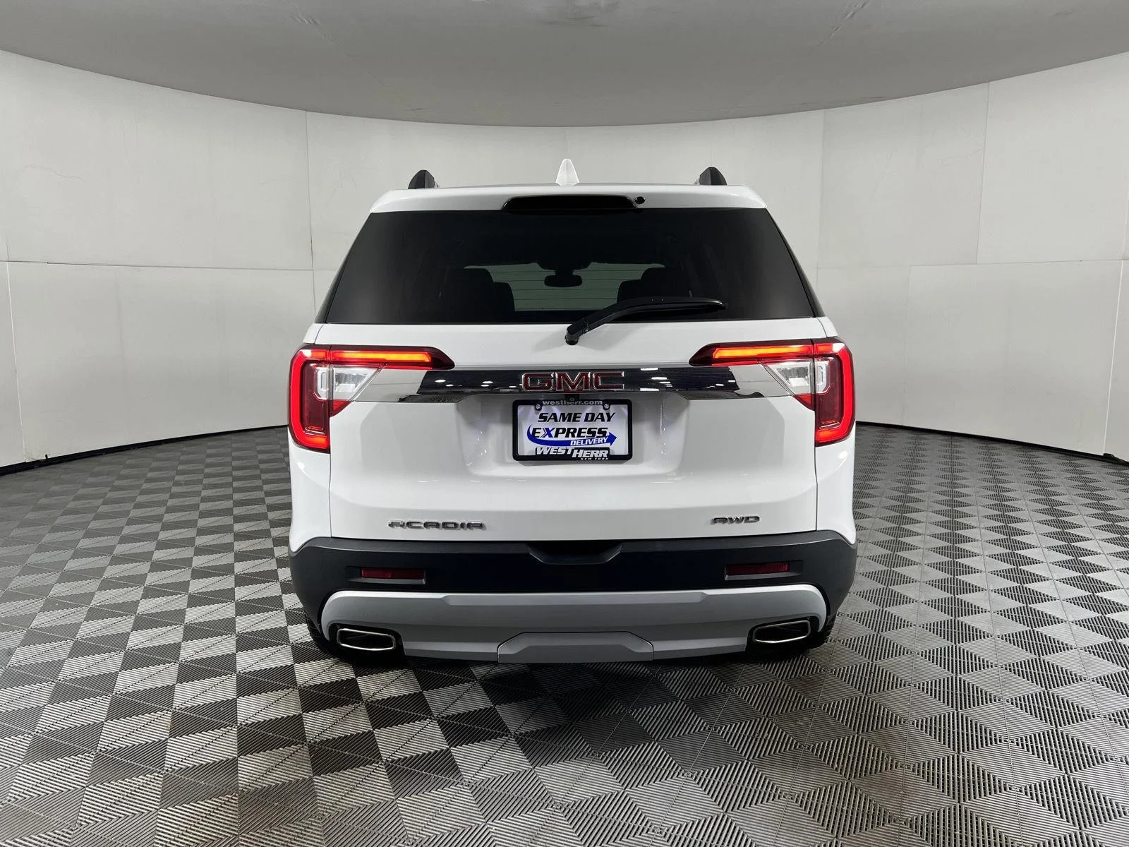 Used 2023 Summit White GMC SLT image 20