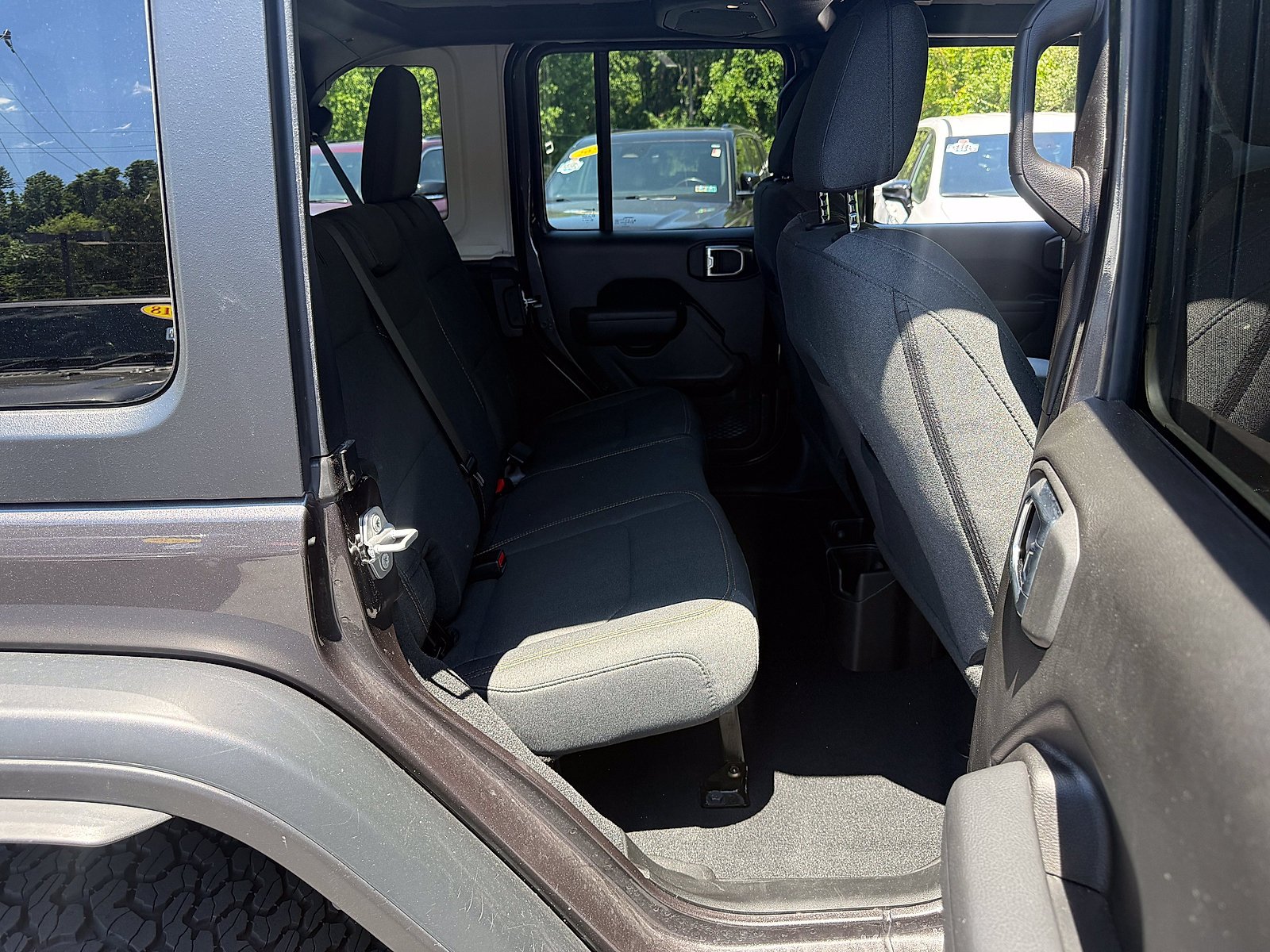 Used 2026 Granite Crystal Metallic Clearcoat Jeep Willys image 16
