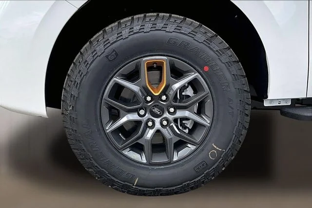 New 2026 White Ford Tremor image 12