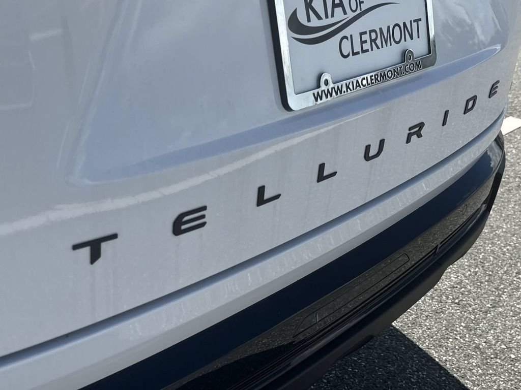 New 2027 Glacial White Pearl Kia X-Line SX image 5