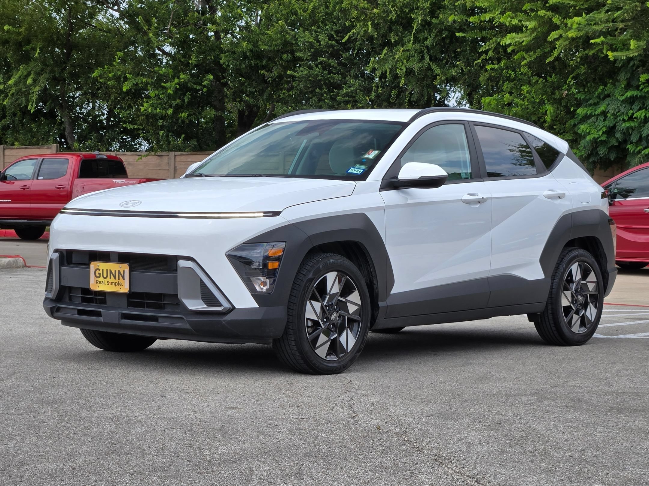 Used 2025 Atlas White Hyundai SEL image 7