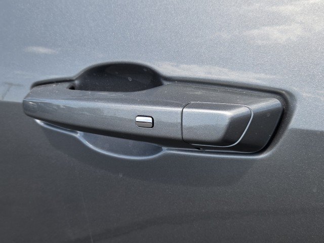2026 Chevrolet Traverse LT - Photo 9