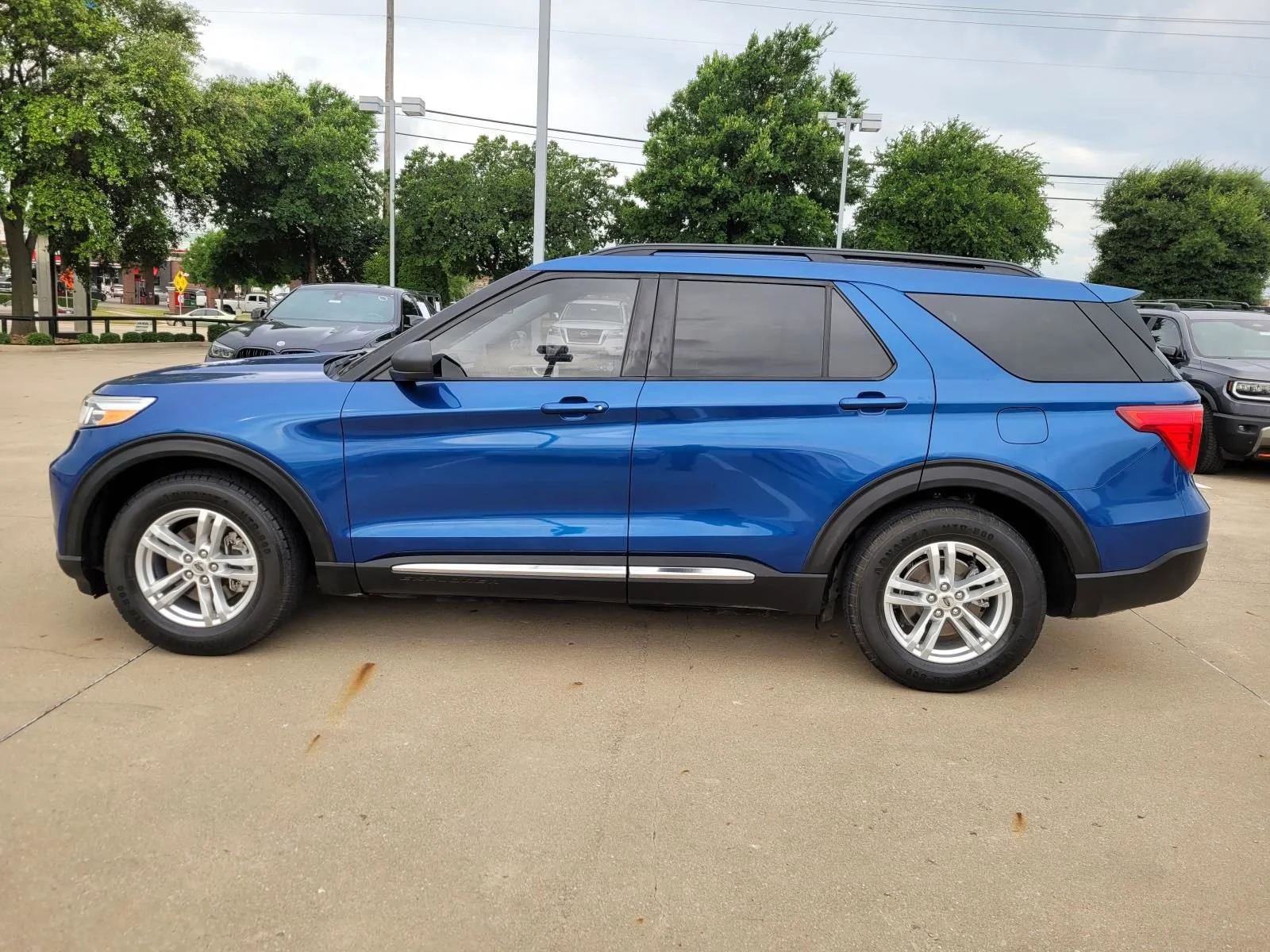 Used 2020 Blue Ford XLT image 3