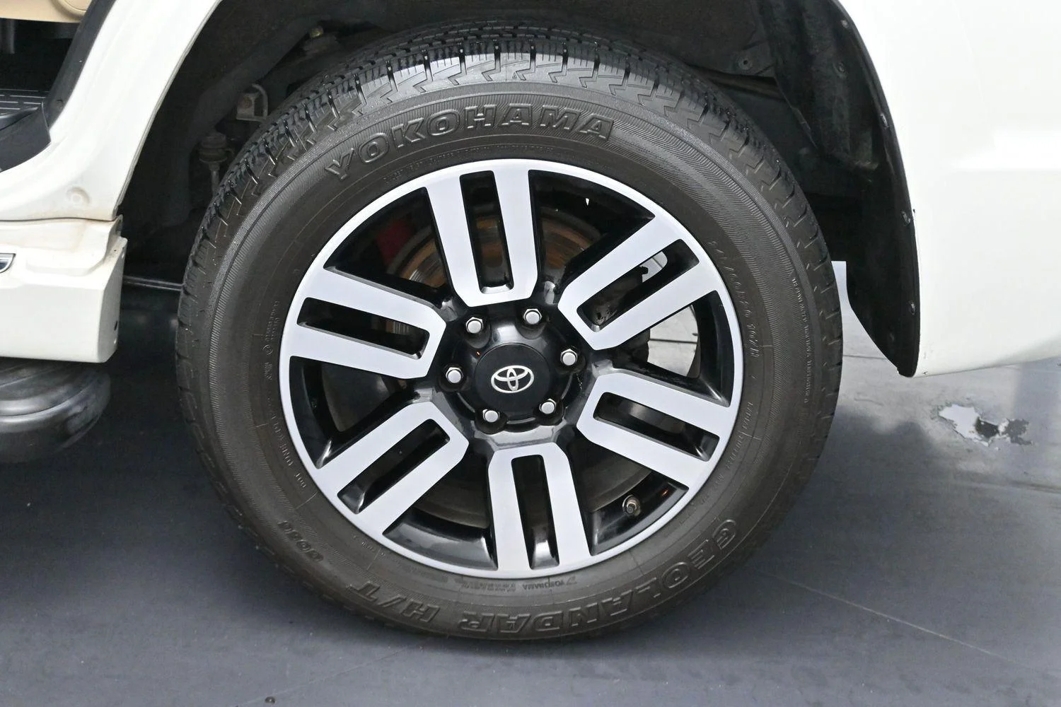 Used 2019 Blizzard Pearl Toyota Limited image 43