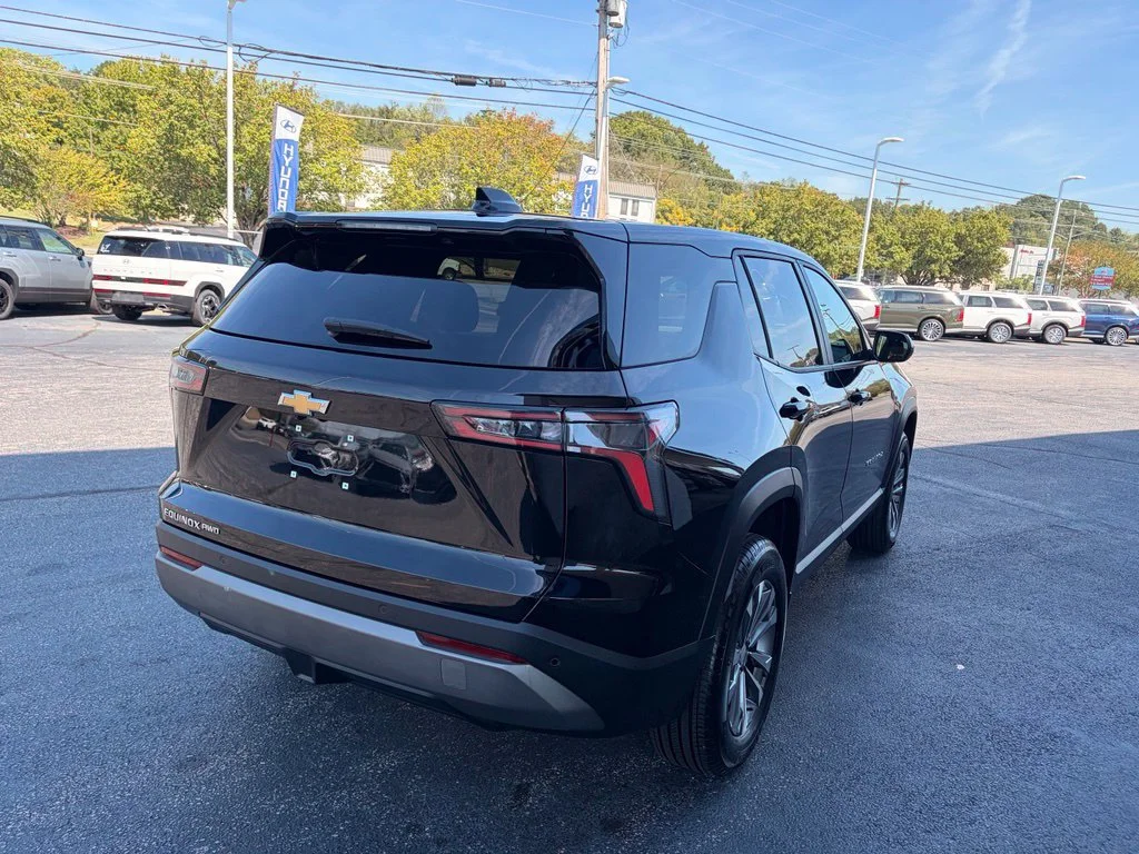 Used 2026 Mosaic Black Metallic Chevrolet LT image 6