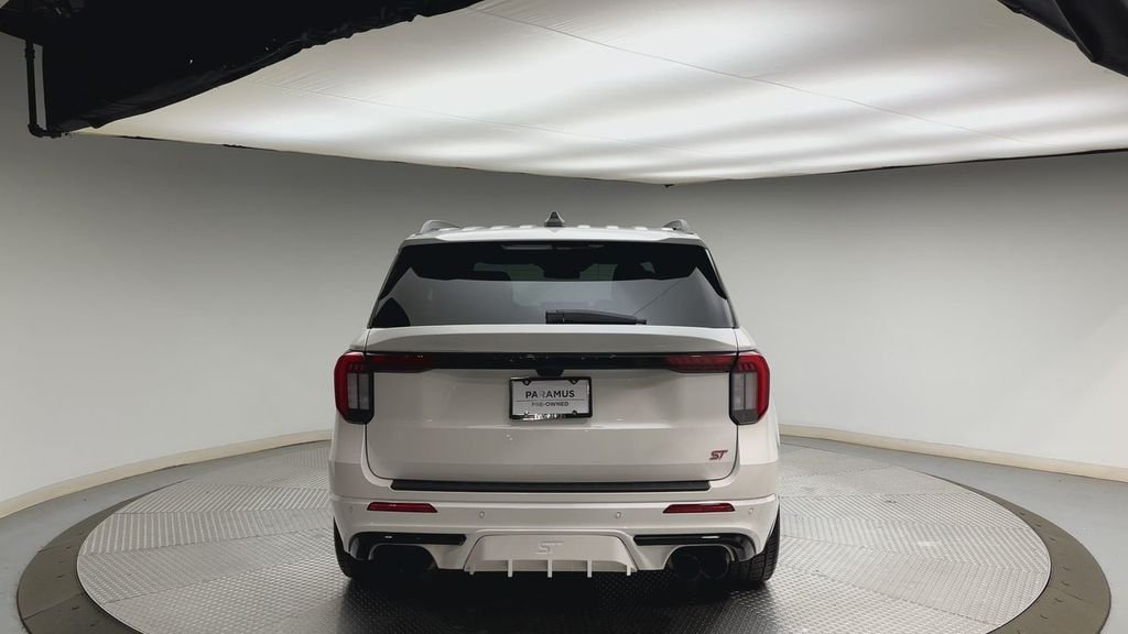 Used 2025 White Metallic Ford ST image 3