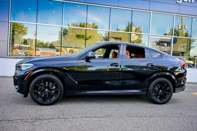 Used 2022 Black Sapphire Metallic BMW xDrive40i, M-Sport Pckge, Extra Clean, Loaded!!!! image 8