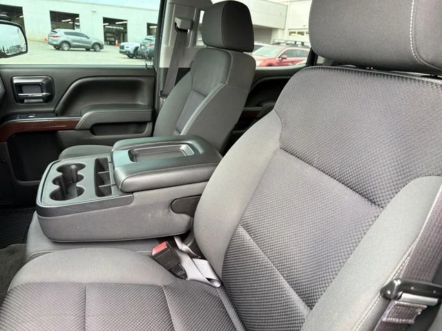 Used 2014 White GMC SLE image 18