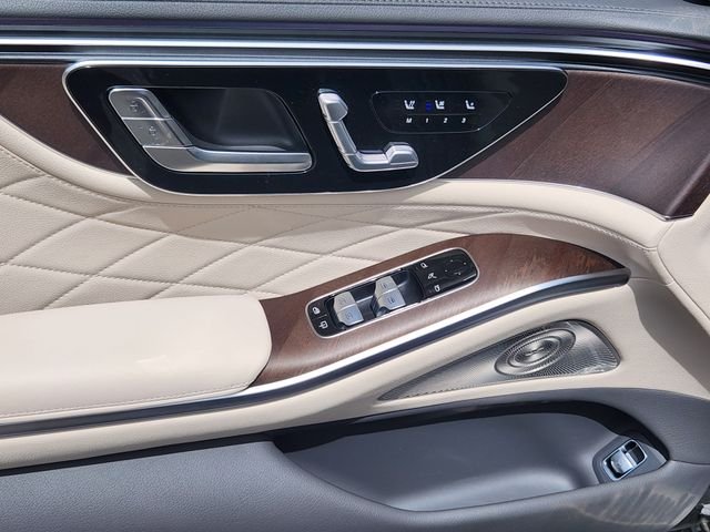 New 2027 Black Mercedes-Benz S 580 image 10