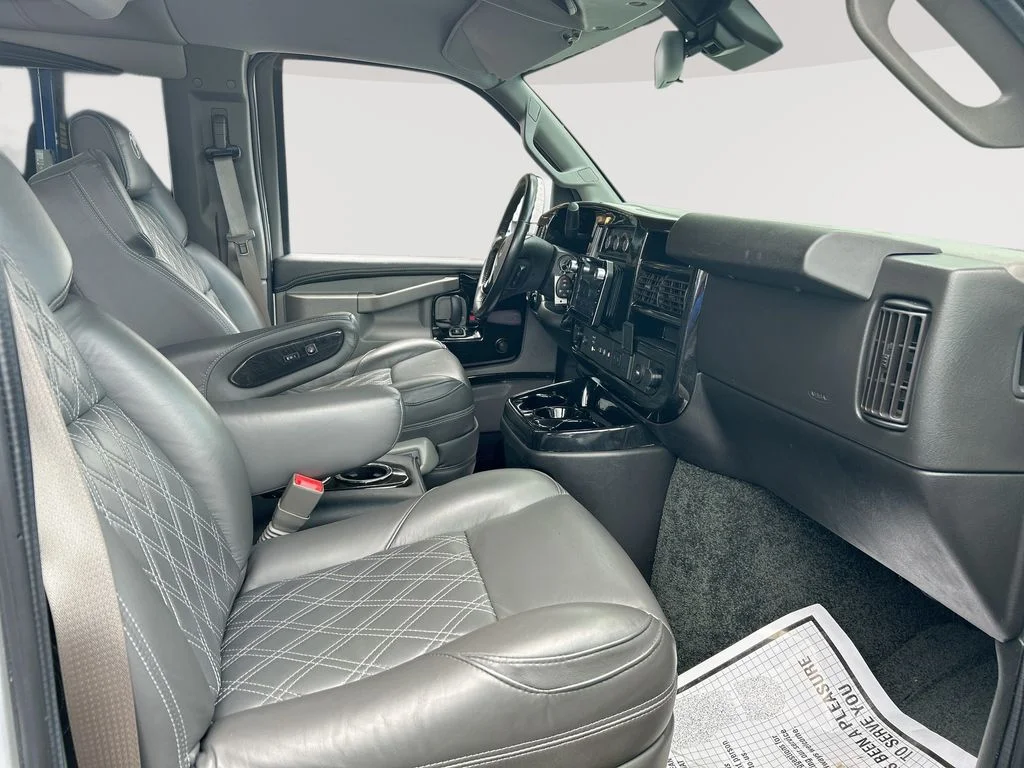 Used 2021 Silver Chevrolet LS image 28