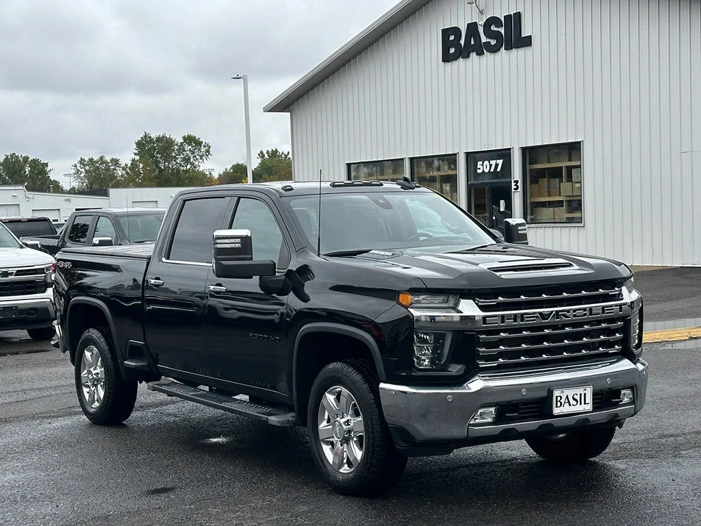 Used 2020 BLACK Chevrolet LTZ image 41
