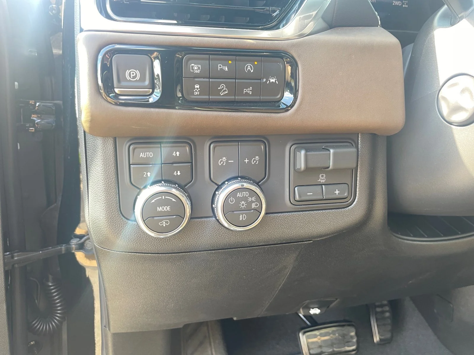 New 2026 Onyx Black GMC Denali Ultimate image 17