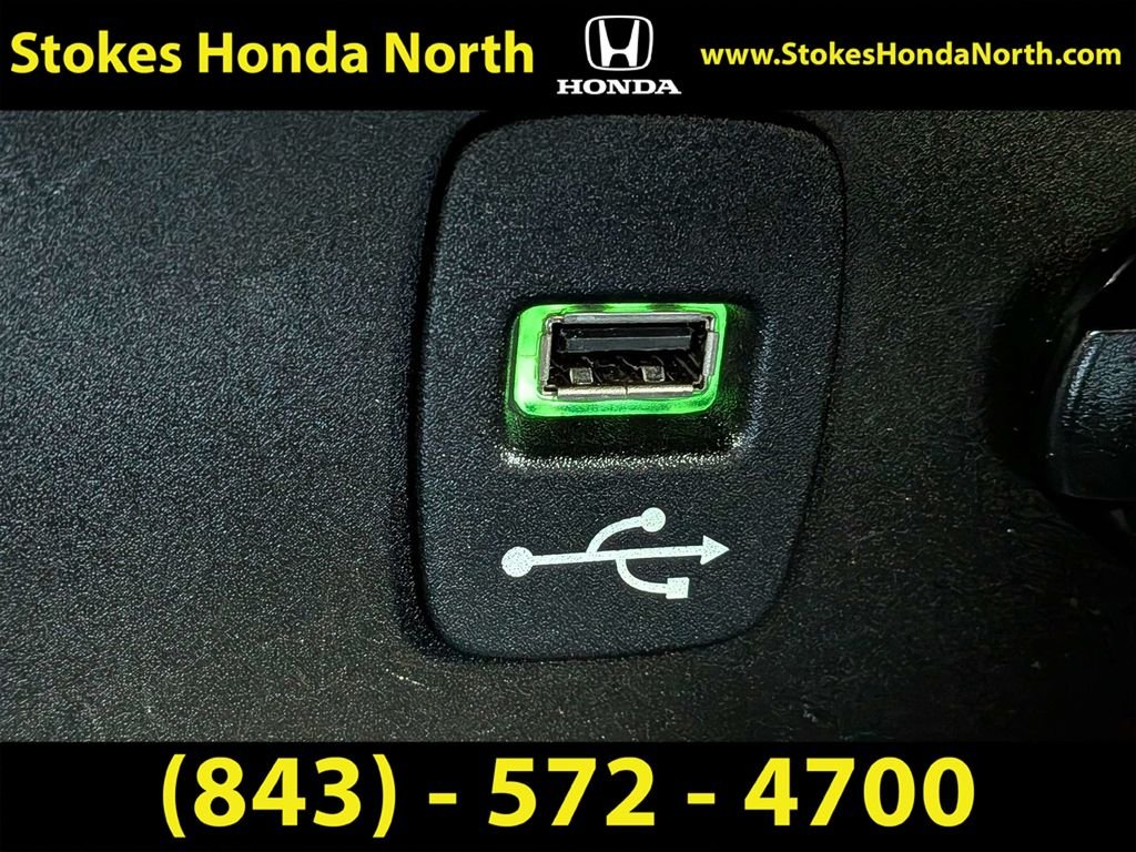 Used 2014 Red Chrysler LX image 23