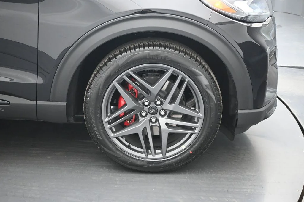 New 2026 Agate Black Metallic Ford ST image 24