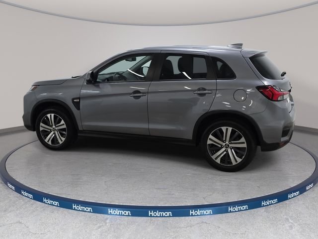 Used 2024 Gray Mitsubishi 2.0 ES image 8