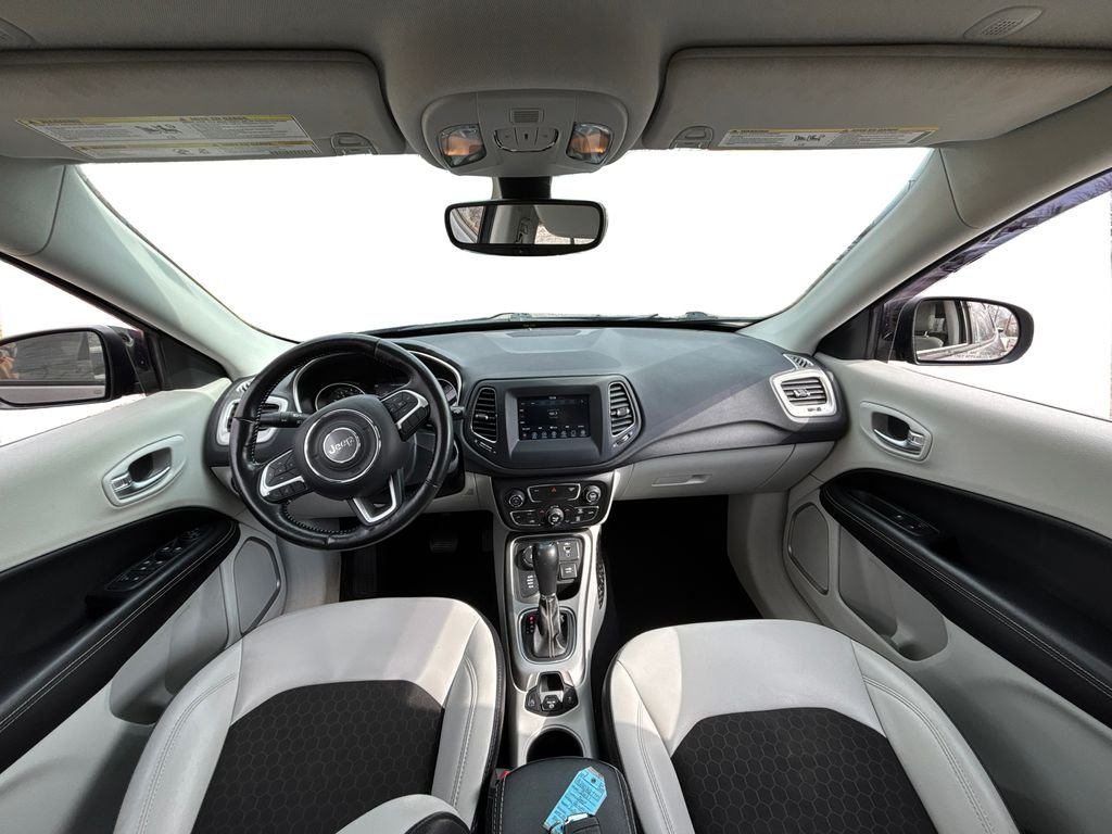 Used 2021 Gray Jeep Latitude image 17
