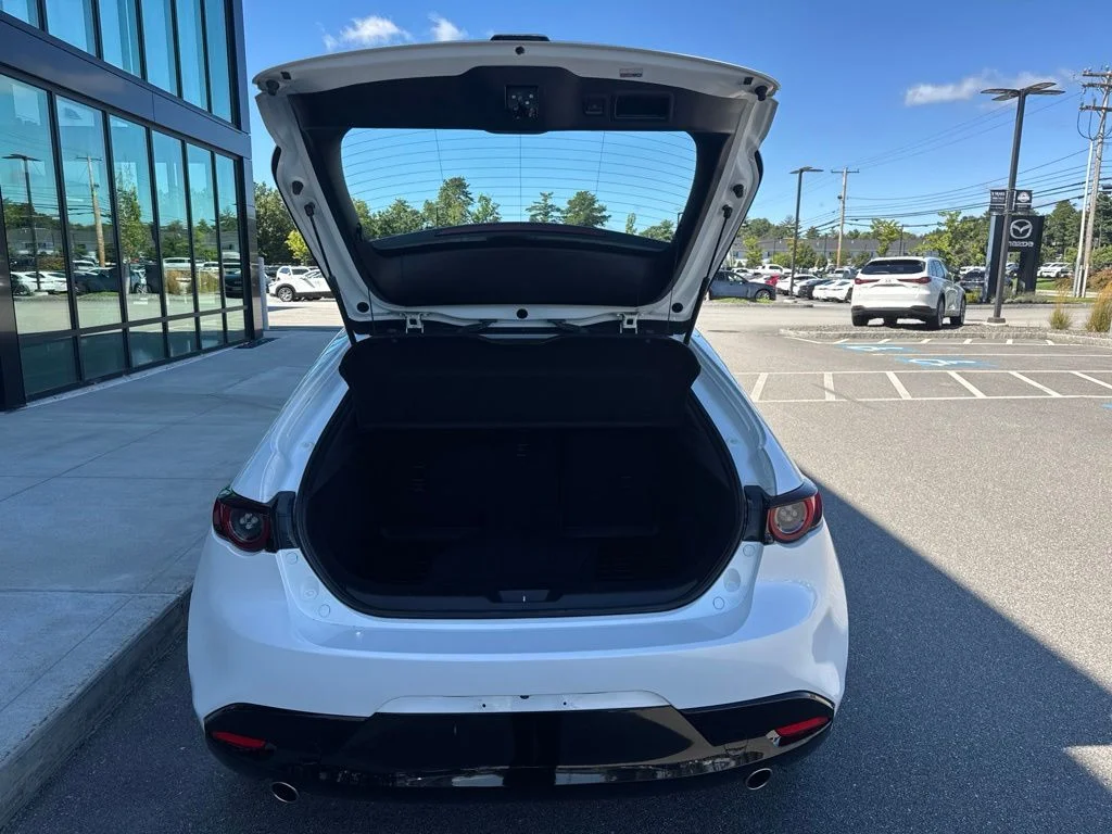 Used 2019 White Mazda Premium image 7