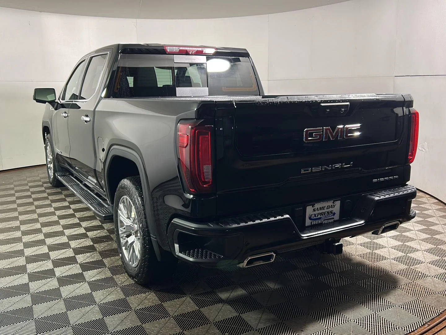 Used 2023 Onyx Black GMC Denali image 12