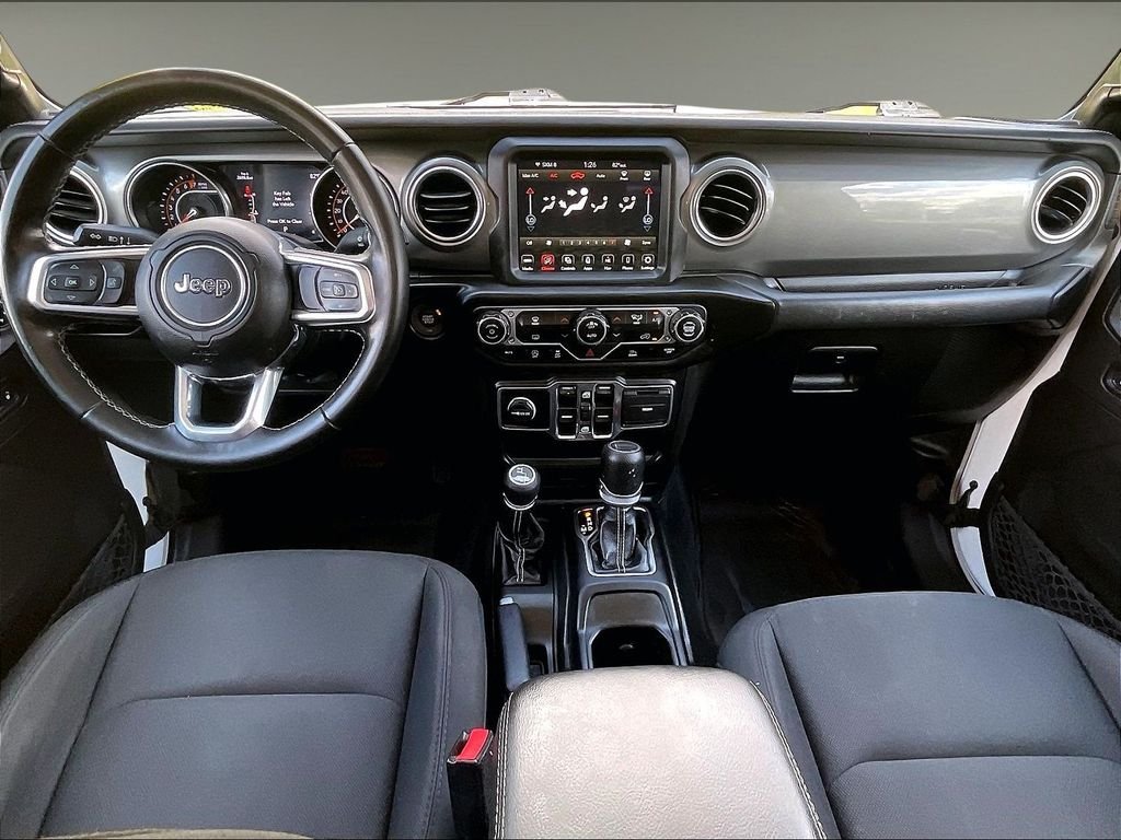 Used 2022 White Jeep Overland image 21