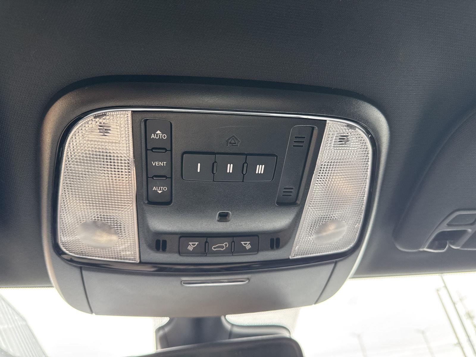 Used 2023 DB Black Clearcoat Dodge R/T Plus image 22