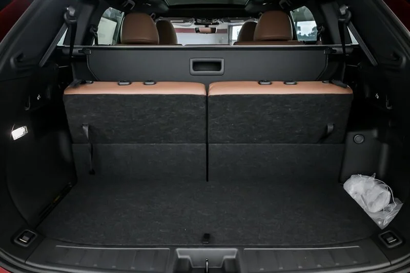 2025 Mitsubishi Outlander SEL - Photo 10