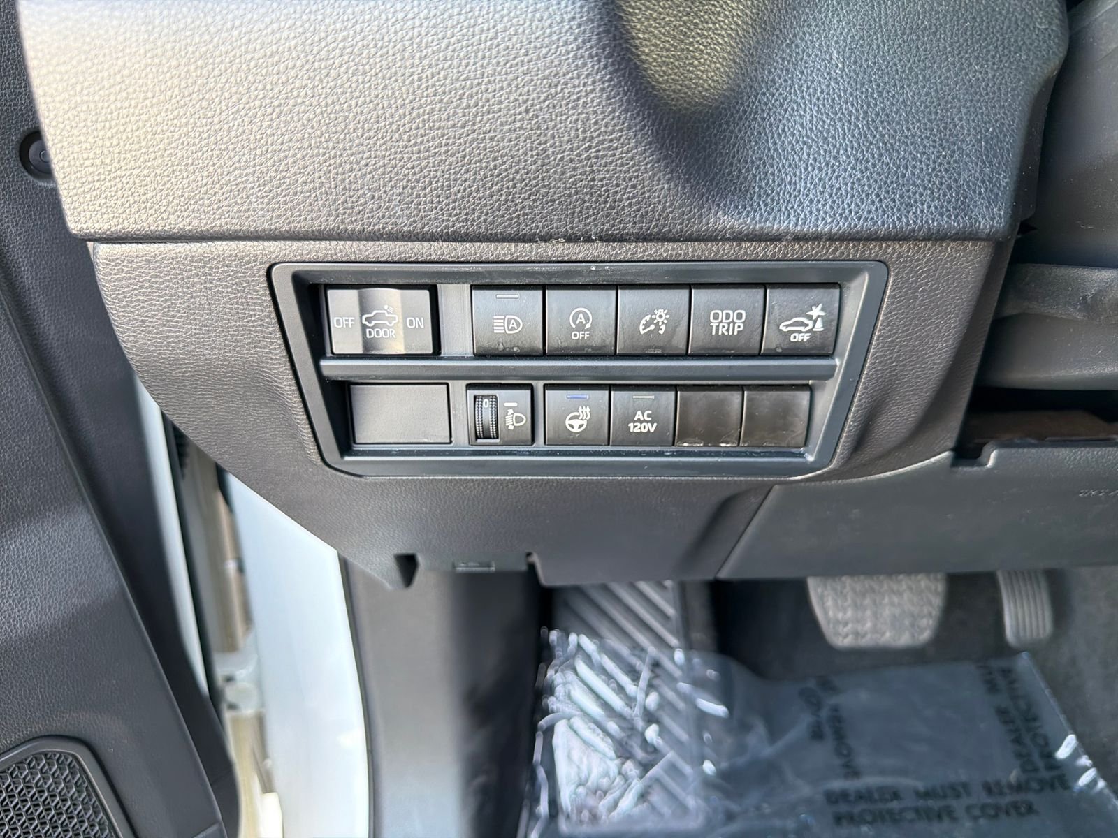 Used 2024 White Toyota SR5 image 18