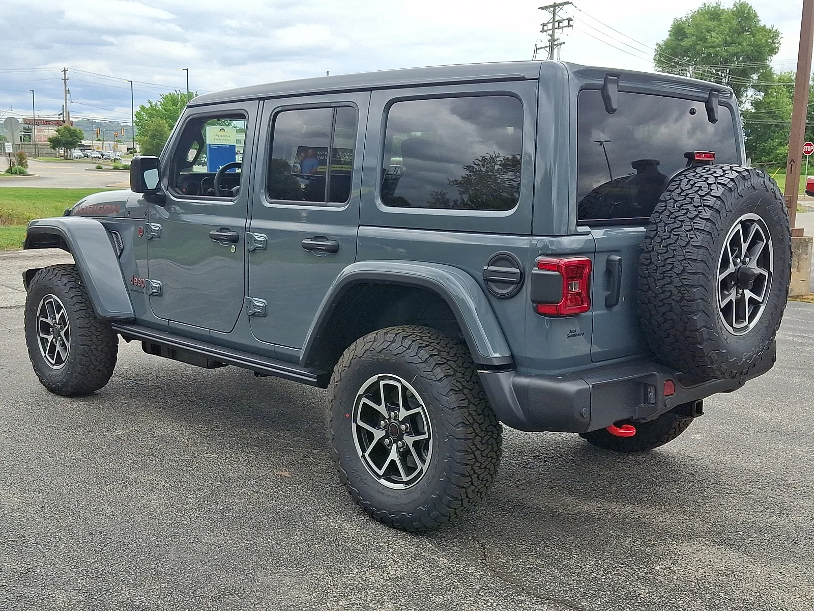 New 2026 Anvil Clear-Coat Exterior Paint Jeep Rubicon image 5