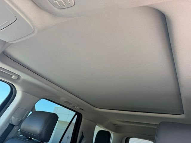 Used 2025 Gray Ford Active image 7