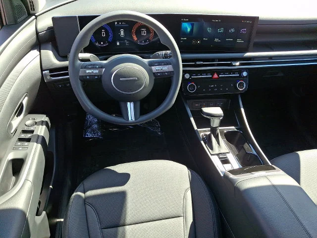 New 2026 White Hyundai SEL Plus image 7