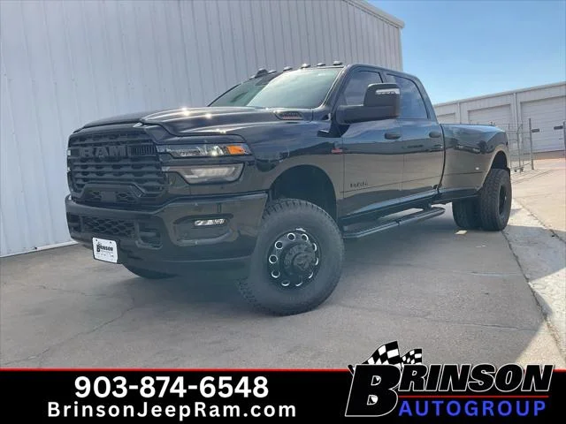 New 2026 Diamond Black Crystal Pearl-Coat Exterior Paint RAM LONE STAR image 1